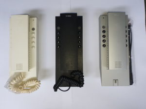 SSS Siedle HTC 711 phone for 1+n system.